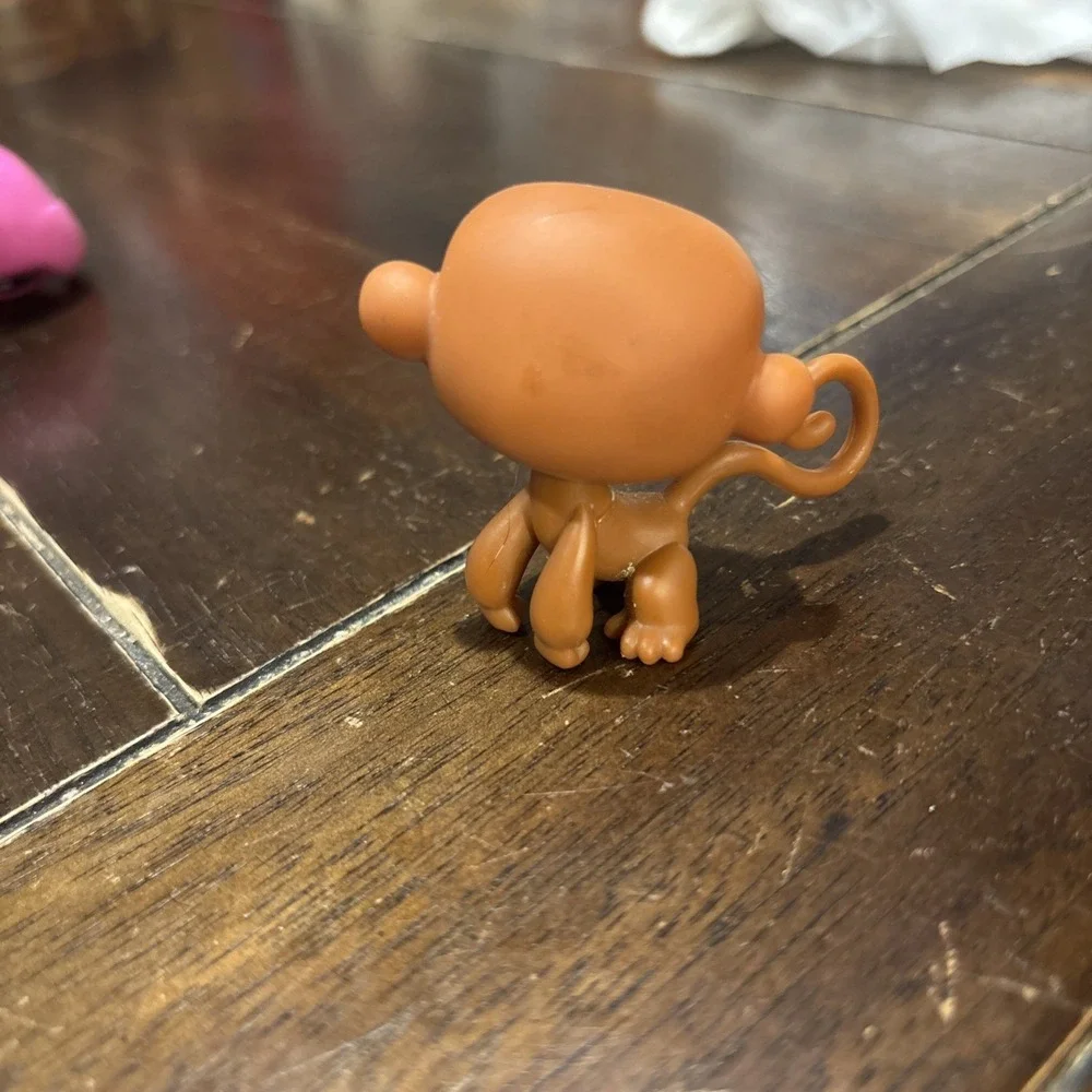 LITTLEST‎ PET SHOP #3539 RARE HTF HOT PINK CUPCAKE DACHSHUND DOG MONKEY LOT 2